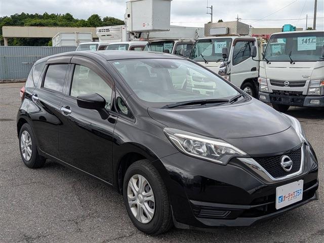 日産 ノート １．２ Ｘ H30年 (関東) 99