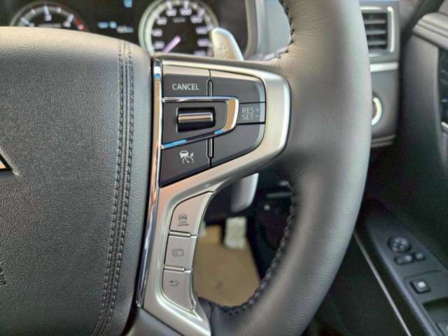 三菱 デリカ　Ｄ：５ ２．２ シャモニー 電動サイドステップ非装着車 ディーゼルターボ ４ＷＤ R7年 (関東) 99