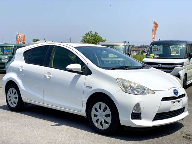 トヨタ アクア １．５ Ｓ H25年 (関東) 99