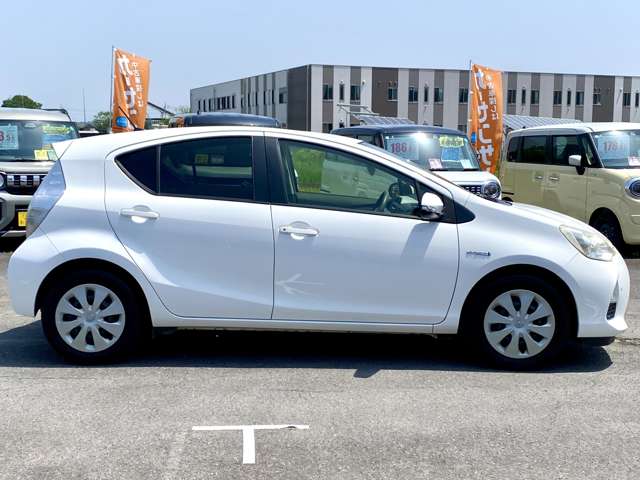 トヨタ アクア １．５ Ｓ H25年 (関東) 99