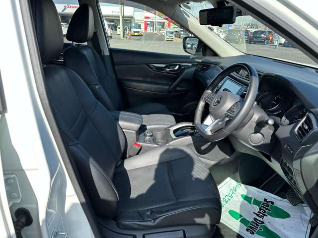 日産 エクストレイル ２．０ ２０ＸＩ ２列車 ４ＷＤ H30年 (関東) 99