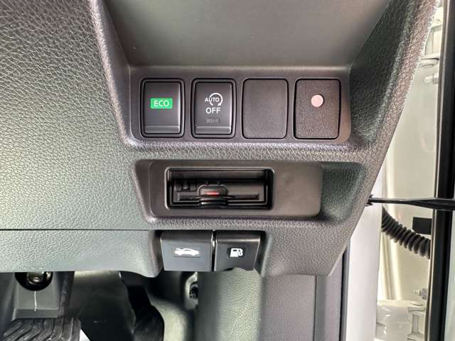 日産 エクストレイル ２．０ ２０ＸＩ ２列車 ４ＷＤ H30年 (関東) 99