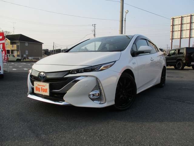 トヨタ プリウスＰＨＶ １．８ Ｓ ナビパッケージ H29年 (関東) 99