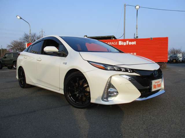 トヨタ プリウスＰＨＶ １．８ Ｓ ナビパッケージ H29年 (関東) 99