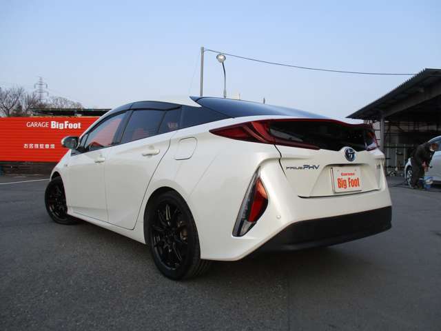 トヨタ プリウスＰＨＶ １．８ Ｓ ナビパッケージ H29年 (関東) 99