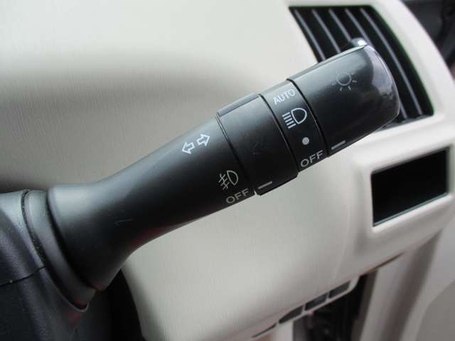 トヨタ プリウスΑ １．８ Ｇ H28年 (関東) 99