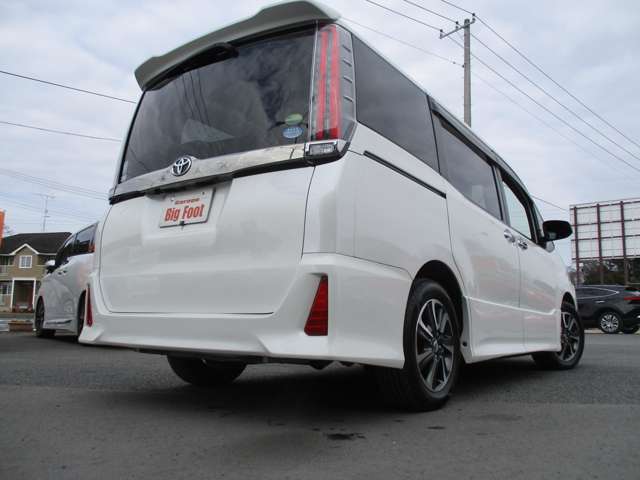 トヨタ ノア ２．０ ＳＩ ＷＸＢ H30年 (関東) 99