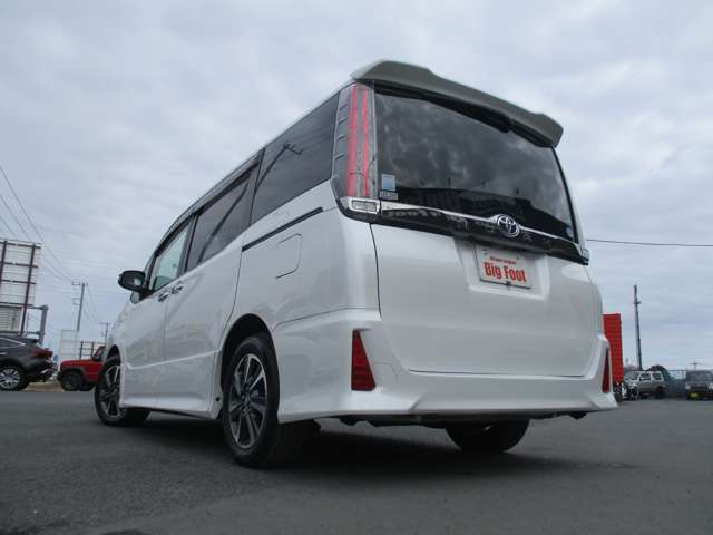 トヨタ ノア ２．０ ＳＩ ＷＸＢ H30年 (関東) 99