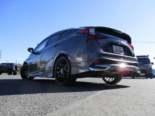 トヨタ プリウス １．８ Ｓ ツーリングセレクション R1年 (関東) 99