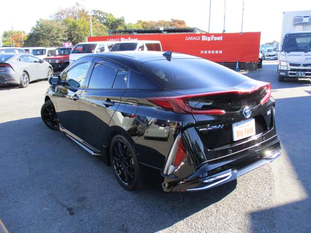 トヨタ プリウスＰＨＶ １．８ Ａ H29年 (関東) 99