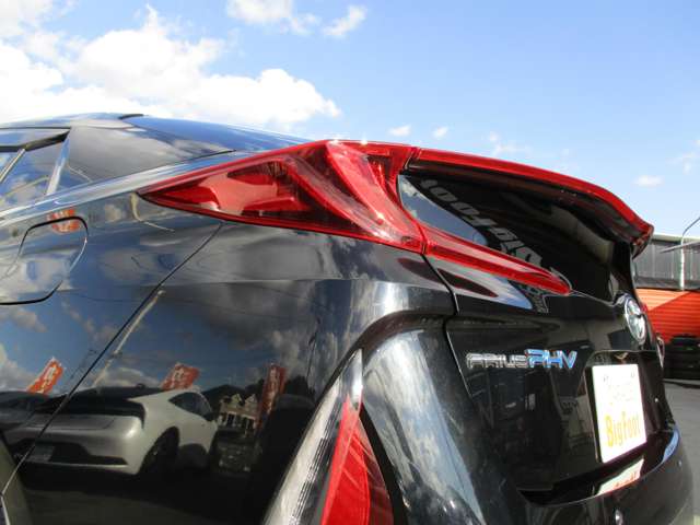 トヨタ プリウスＰＨＶ １．８ Ｓ ナビパッケージ セーフティ プラス H30年 (関東) 99