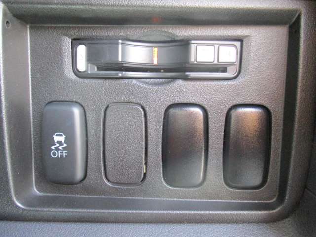 三菱 デリカ　Ｄ：５ ２．４ Ｇ パワーパッケージ ４ＷＤ H24年 (関東) 99