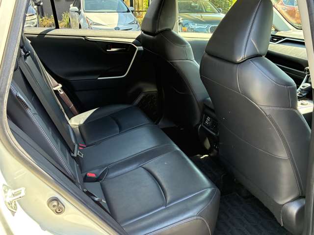 トヨタ ＲＡＶ４ ２．０ Ｇ Ｚパッケージ ４ＷＤ R1年 (九州・沖縄) 99
