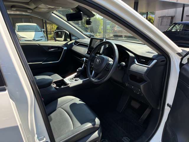 トヨタ ＲＡＶ４ ２．０ Ｇ Ｚパッケージ ４ＷＤ R1年 (九州・沖縄) 99