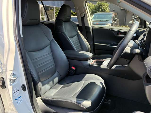 トヨタ ＲＡＶ４ ２．０ Ｇ Ｚパッケージ ４ＷＤ R1年 (九州・沖縄) 99