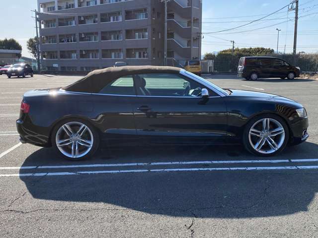 アウディ Ａ５　カブリオレ ３．２ ＦＳＩ クワトロ ４ＷＤ H22年 (九州・沖縄) 99