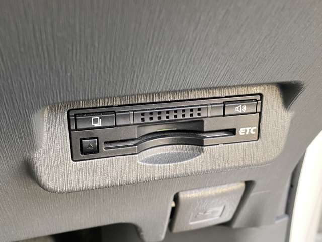 トヨタ プリウスΑ １．８ Ｓ ツーリングセレクション H23年 (九州・沖縄) 99