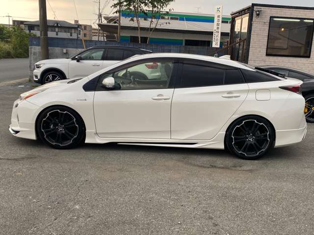 トヨタ プリウス １．８ Ｓ ツーリングセレクション H27年 (九州・沖縄) 99