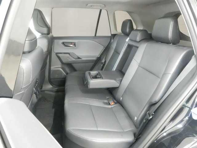 トヨタ ＲＡＶ４ ２．５ Ｚ Ｅ－ＦＯＵＲ ４ＷＤ R8年 (九州・沖縄) 99