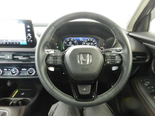 ホンダ ＺＲ－Ｖ ２．０ Ｅ：ＨＥＶ Ｚ R5年 (九州・沖縄) 99