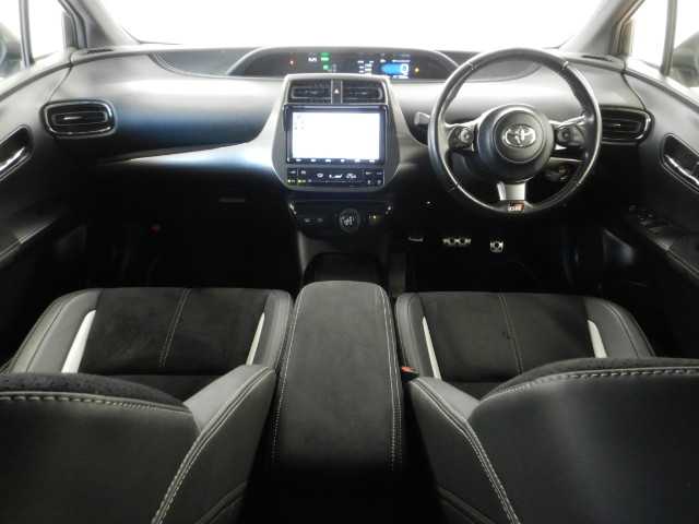 トヨタ プリウスＰＨＶ １．８ Ｓ ＧＲ スポーツ R3年 (九州・沖縄) 99