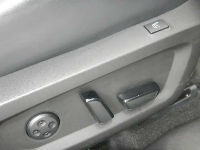 三菱 アウトランダーＰＨＥＶ ＰＨＥＶ ２．４ Ｐ ４ＷＤ R5年 (九州・沖縄) 99