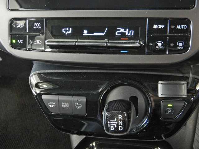 トヨタ プリウスＰＨＶ １．８ Ｓ ＧＲ スポーツ H30年 (九州・沖縄) 99