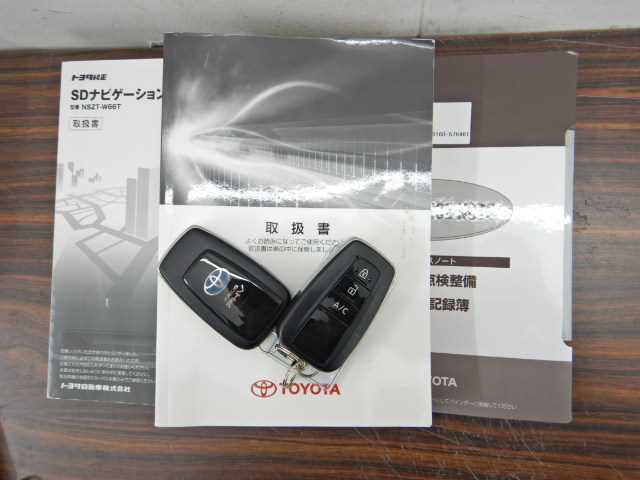 トヨタ プリウスＰＨＶ １．８ Ｓ ＧＲ スポーツ H30年 (九州・沖縄) 99