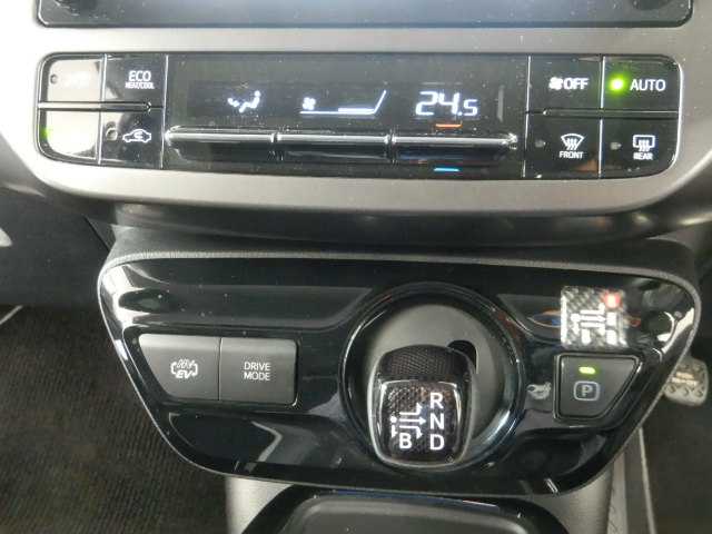 トヨタ プリウスＰＨＶ １．８ Ｓ ＧＲ スポーツ R3年 (九州・沖縄) 99