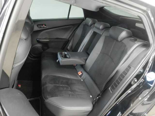 トヨタ プリウスＰＨＶ １．８ Ｓ ＧＲ スポーツ R3年 (九州・沖縄) 99