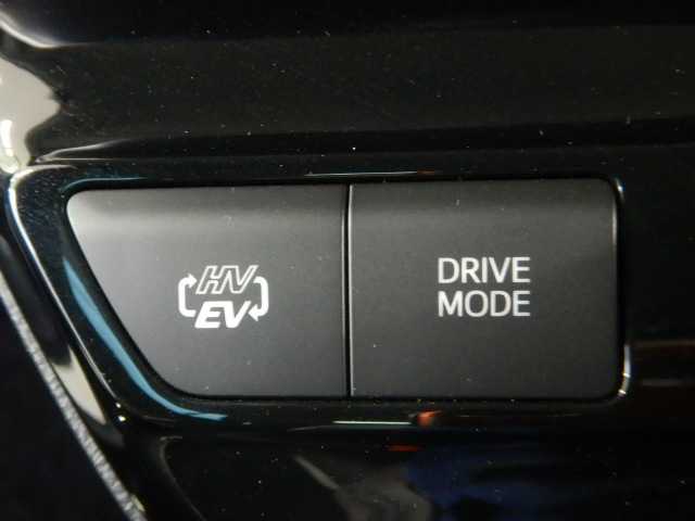 トヨタ プリウスＰＨＶ １．８ Ｓ ＧＲ スポーツ R3年 (九州・沖縄) 99