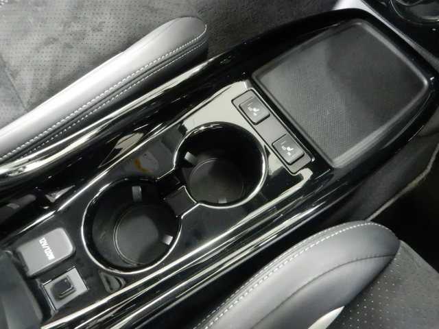 トヨタ プリウスＰＨＶ １．８ Ｓ ＧＲ スポーツ R3年 (九州・沖縄) 99