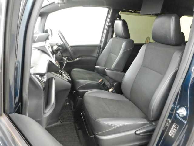 トヨタ ノア ２．０ ＳＩ ＷＸＢＩＩＩ R3年 (九州・沖縄) 99