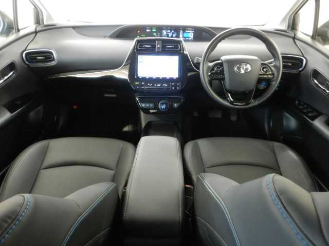 トヨタ プリウス １．８ Ｓ ツーリングセレクション R2年 (九州・沖縄) 99