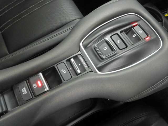 ホンダ ＺＲ－Ｖ ２．０ Ｅ：ＨＥＶ Ｚ ブラックスタイル R6年 (九州・沖縄) 99