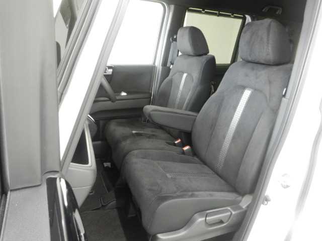 ホンダ Ｎ　ＢＯＸ カスタム ６６０ Ｌ R4年 (九州・沖縄) 99