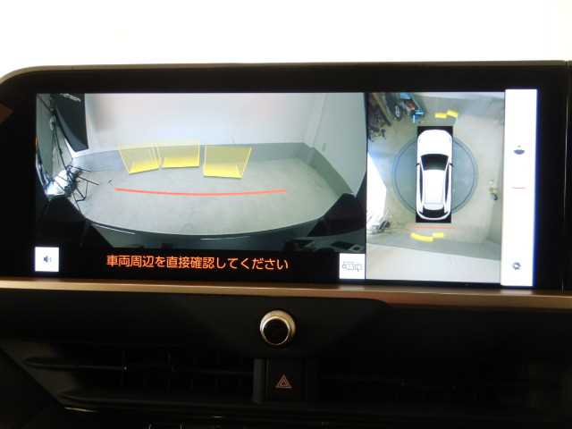 トヨタ クラウン　スポーツ　ハイブリッド ２．５ Ｚ Ｅ－ＦＯＵＲ ４ＷＤ R6年 (九州・沖縄) 99