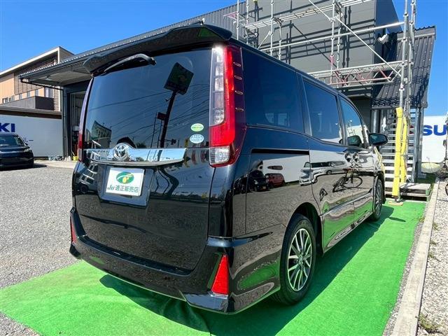 トヨタ ノア ２．０ ＳＩ H26年 (九州・沖縄) 99
