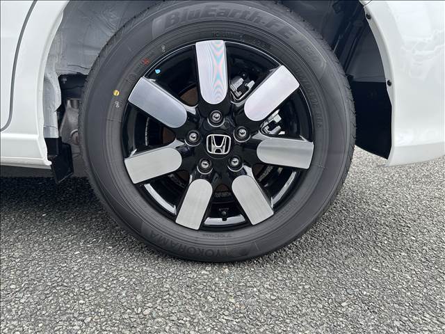 ホンダ フリード Ｅ：ＨＥＶ ＡＩＲ ＥＸ ６人 R8年 (九州・沖縄) 99