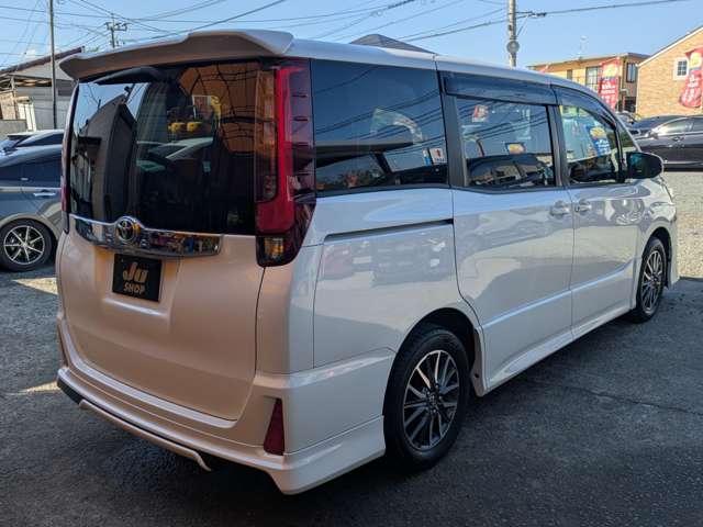 トヨタ ノア ２．０ ＳＩ H26年 (九州・沖縄) 99