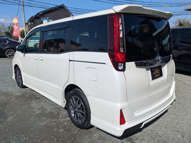 トヨタ ノア ２．０ ＳＩ H26年 (九州・沖縄) 99