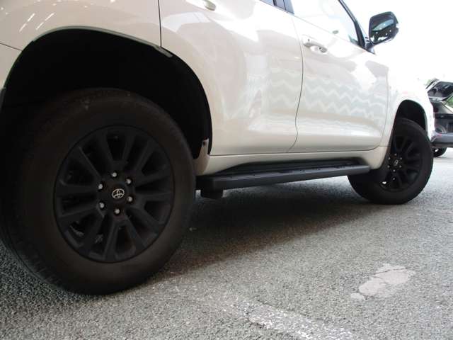 トヨタ ランドクルーザープラド ２．７ ＴＸ Ｌパッケージ マットブラック エディション ４ＷＤ R5年 (九州・沖縄) 99