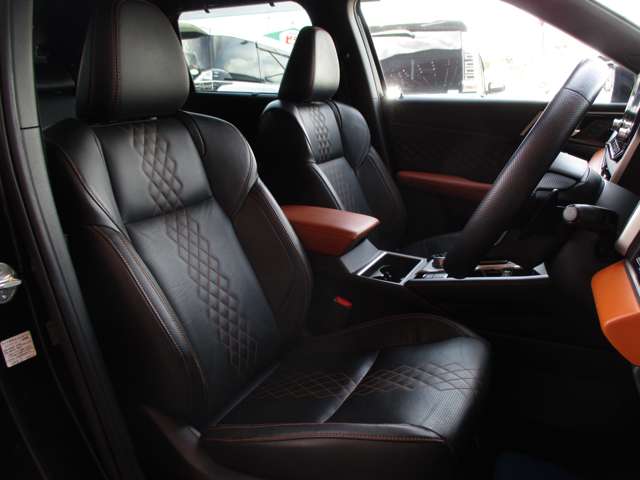 三菱 アウトランダーＰＨＥＶ ＰＨＥＶ ２．４ Ｐ ４ＷＤ R4年 (九州・沖縄) 99