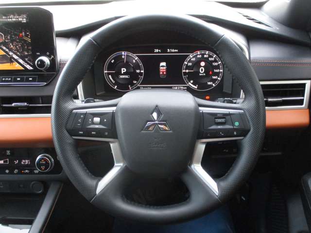 三菱 アウトランダーＰＨＥＶ ＰＨＥＶ ２．４ Ｐ ４ＷＤ R4年 (九州・沖縄) 99
