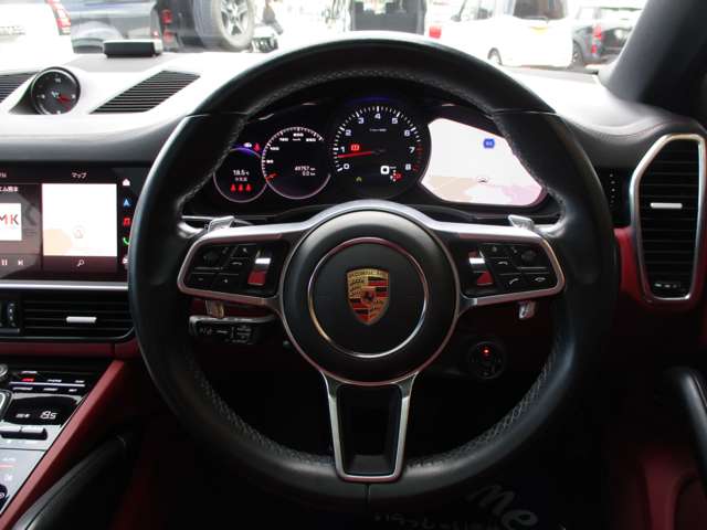 ポルシェ カイエンクーペ プラチナ エディション ティプトロニックＳ リアセンターシート ４ＷＤ R5年 (九州・沖縄) 99