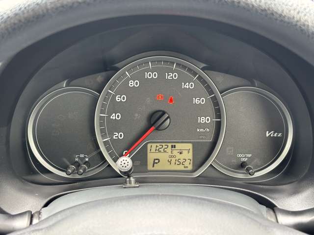 トヨタ ヴィッツ １．０ Ｆ H25年 (九州・沖縄) 99
