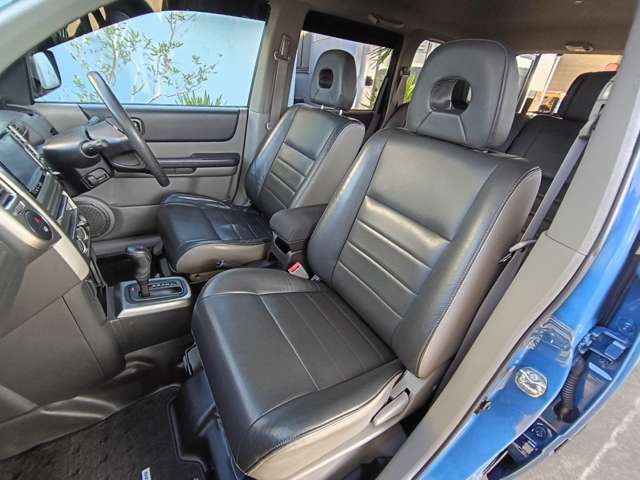 日産 エクストレイル ２．０ ＳＴＴ ４ＷＤ H17年 (九州・沖縄) 99