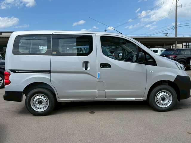 日産 ＮＶ２００バネットバン １．６ ＤＸ ４ＷＤ R7年 (甲信越・北陸) 99