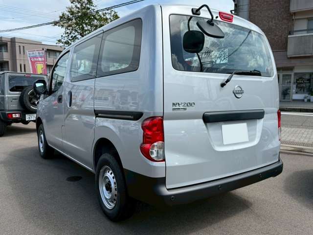 日産 ＮＶ２００バネットバン １．６ ＤＸ ４ＷＤ R7年 (甲信越・北陸) 99