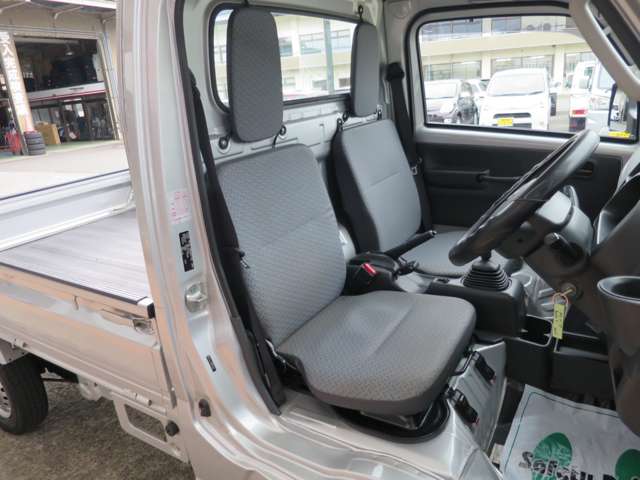 スズキ キャリイトラック ６６０ ＫＣ エアコン・パワステ 農繁仕様 ３方開 ４ＷＤ R5年 (甲信越・北陸) 99